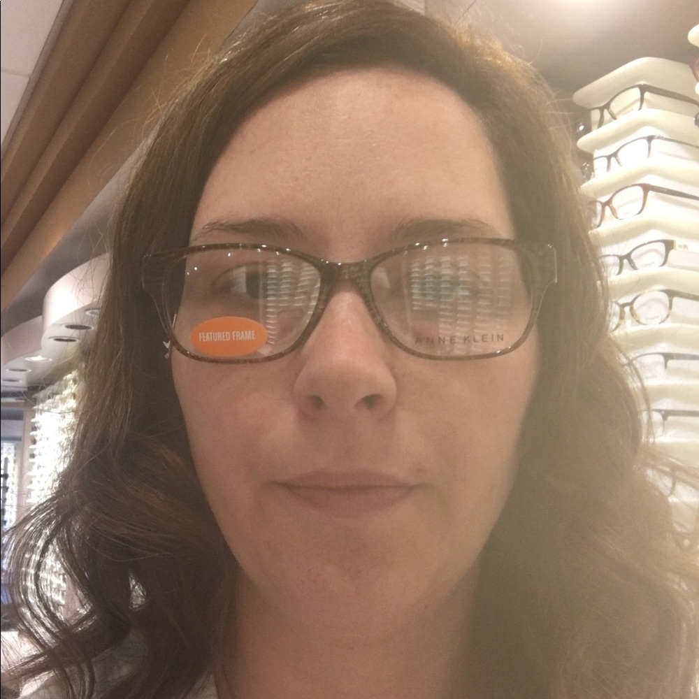 Meet your Posher, Christine